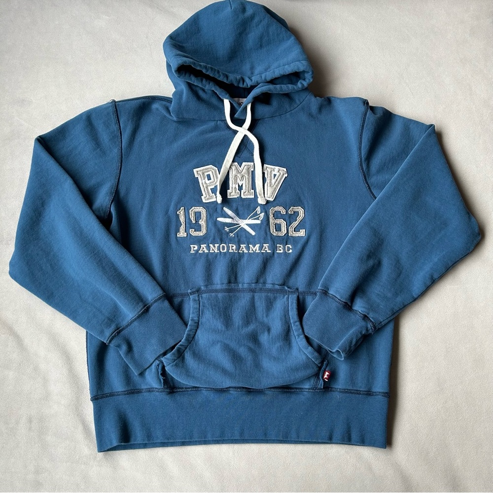 Panorama Mountain Village Hoodie ~ Men’s Size Large